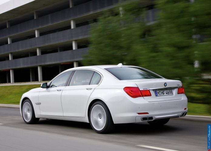 2010 BMW 760Li - фотография 11 из 45 2010 BMW 760Li - фотография 11 из 45