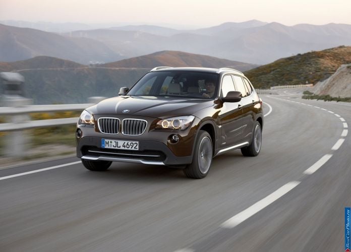 2010 BMW X1 - фотография 4 из 183