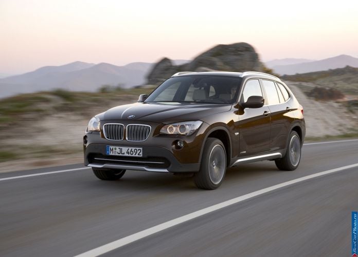 2010 BMW X1 - фотография 5 из 183