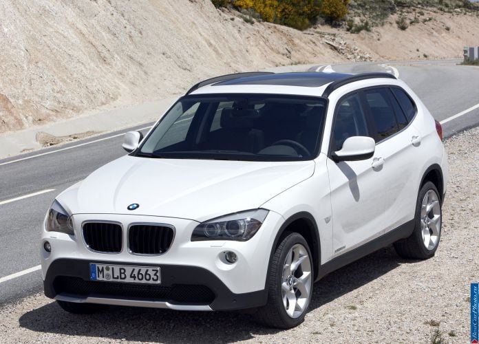 2010 BMW X1 - фотография 7 из 183