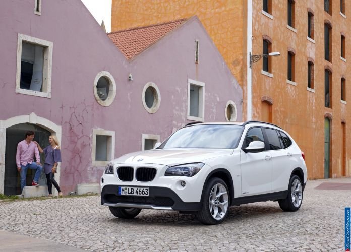 2010 BMW X1 - фотография 10 из 183 2010 BMW X1 - фотография 10 из 183