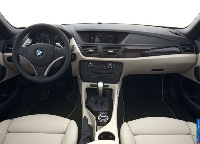 2010 BMW X1 - фотография 138 из 183 2010 BMW X1 - фотография 138 из 183