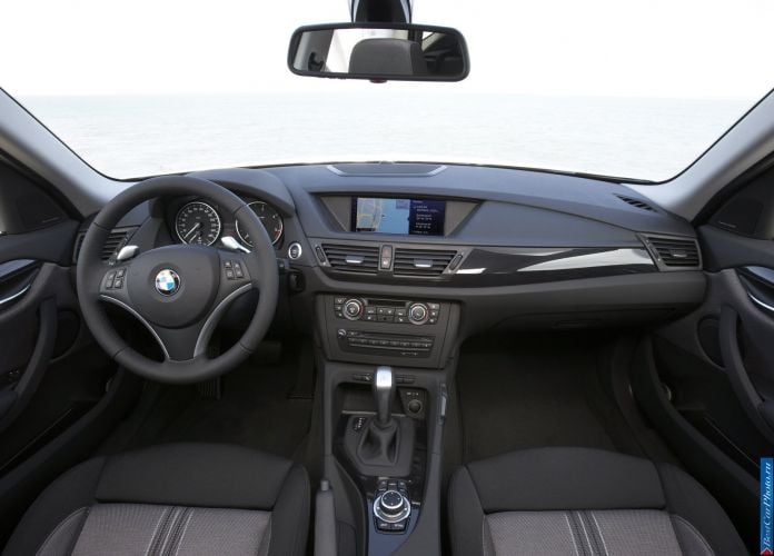 2010 BMW X1 - фотография 139 из 183 2010 BMW X1 - фотография 139 из 183