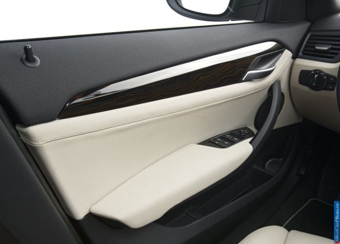 2010 BMW X1 - фотография 149 из 183 2010 BMW X1 - фотография 149 из 183