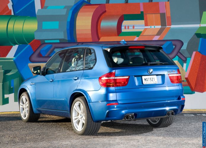 2010 BMW X5 M - фотография 13 из 29 2010 BMW X5 M - фотография 13 из 29