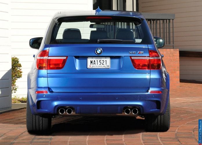 2010 BMW X5 M - фотография 16 из 29