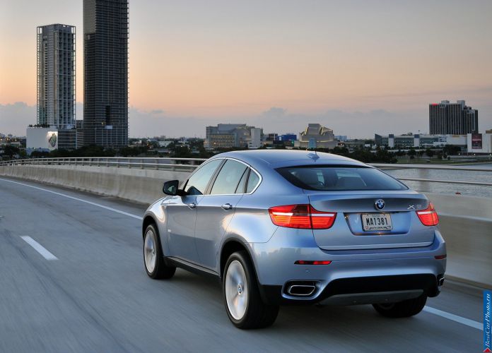 2010 BMW X6 ActiveHybrid - фотография 79 из 164 2010 BMW X6 ActiveHybrid - фотография 79 из 164