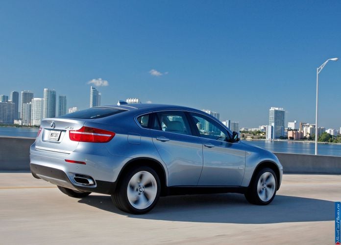 2010 BMW X6 ActiveHybrid - фотография 82 из 164