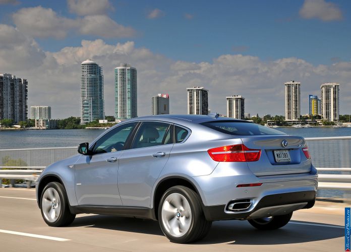 2010 BMW X6 ActiveHybrid - фотография 87 из 164