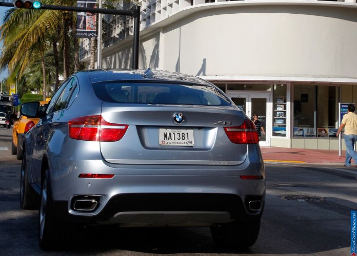 2010 BMW X6 ActiveHybrid - фотография 105 из 164 2010 BMW X6 ActiveHybrid - фотография 105 из 164