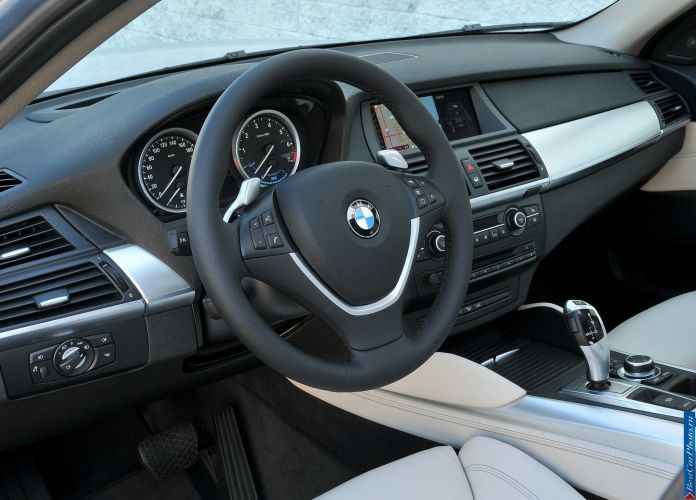 2010 BMW X6 ActiveHybrid - фотография 116 из 164 2010 BMW X6 ActiveHybrid - фотография 116 из 164