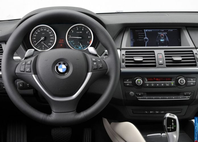 2010 BMW X6 ActiveHybrid - фотография 119 из 164 2010 BMW X6 ActiveHybrid - фотография 119 из 164