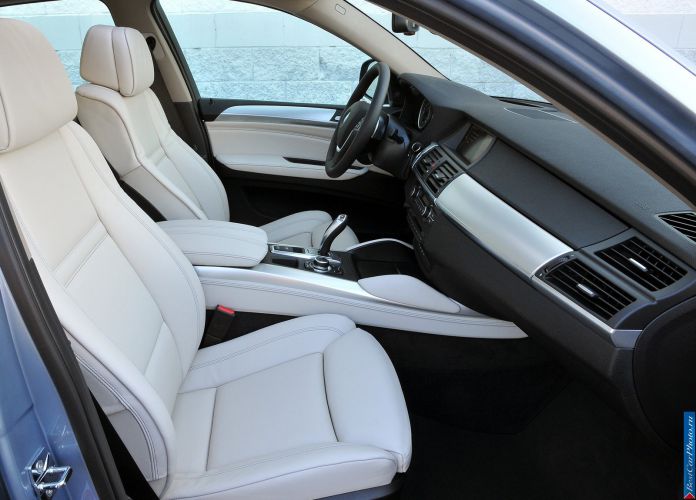 2010 BMW X6 ActiveHybrid - фотография 120 из 164 2010 BMW X6 ActiveHybrid - фотография 120 из 164