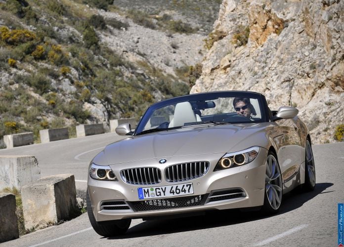 2010 BMW Z4 - фотография 14 из 189
