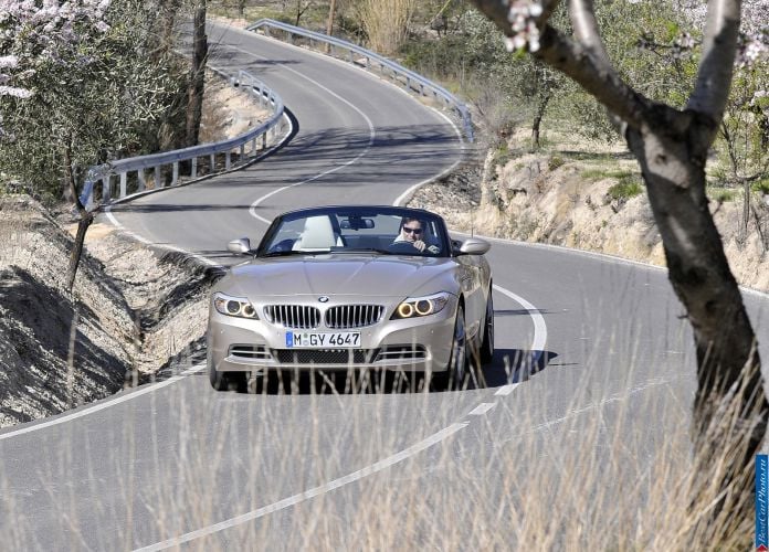 2010 BMW Z4 - фотография 16 из 189 2010 BMW Z4 - фотография 16 из 189