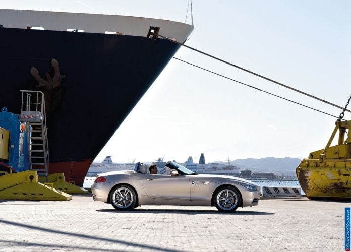 2010 BMW Z4 - фотография 58 из 189 2010 BMW Z4 - фотография 58 из 189