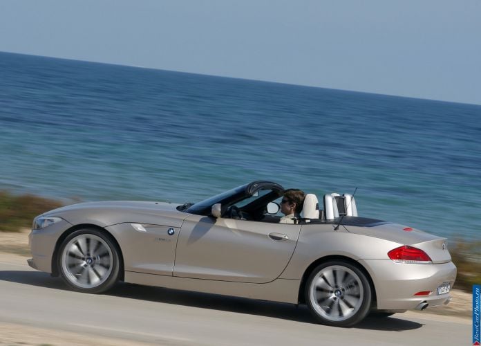 2010 BMW Z4 - фотография 86 из 189