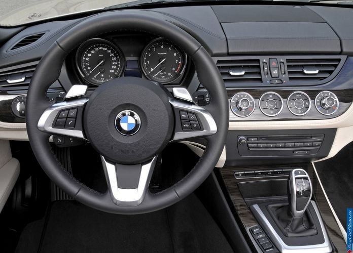2010 BMW Z4 - фотография 147 из 189