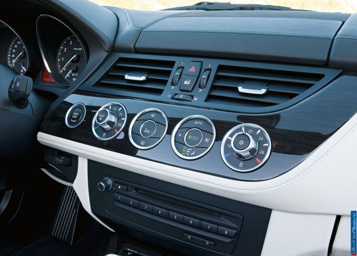 2010 BMW Z4 - фотография 151 из 189 2010 BMW Z4 - фотография 151 из 189