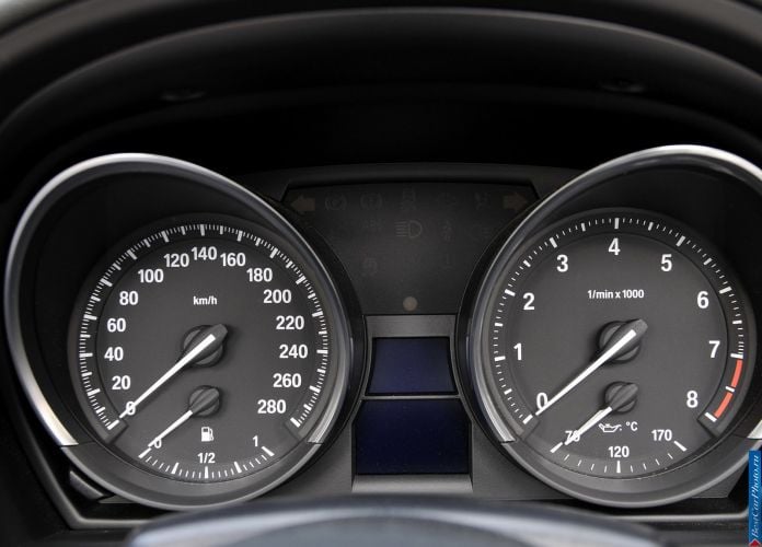 2010 BMW Z4 - фотография 156 из 189