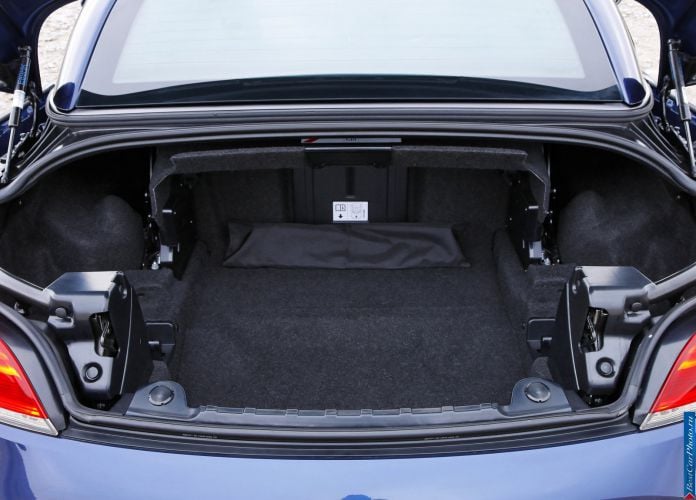 2010 BMW Z4 UK Version - фотография 16 из 20