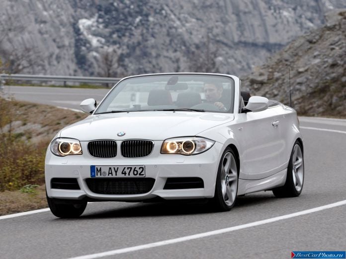 2011 BMW 1-series Convertible - фотография 10 из 30