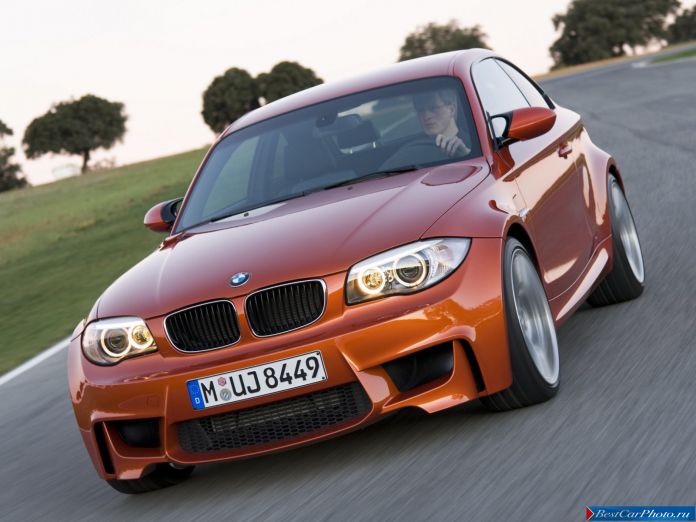 2011 BMW 1-series Coupe - фотография 40 из 77 2011 BMW 1-series Coupe - фотография 40 из 77