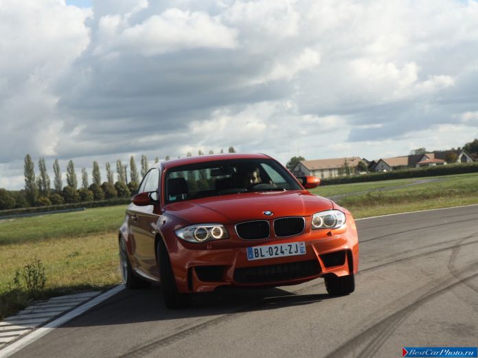 2011 BMW 1-series Coupe - фотография 61 из 77 2011 BMW 1-series Coupe - фотография 61 из 77