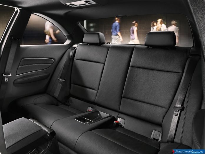 2011 BMW 1-series Coupe - фотография 71 из 77