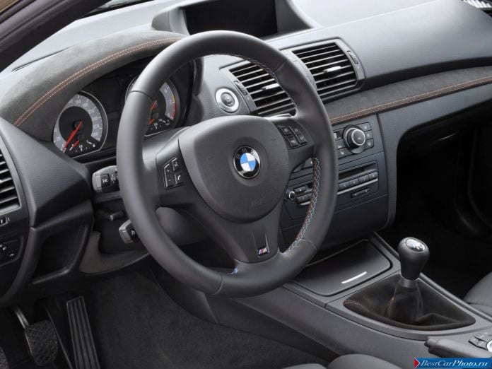 2011 BMW 1-series Coupe - фотография 75 из 77