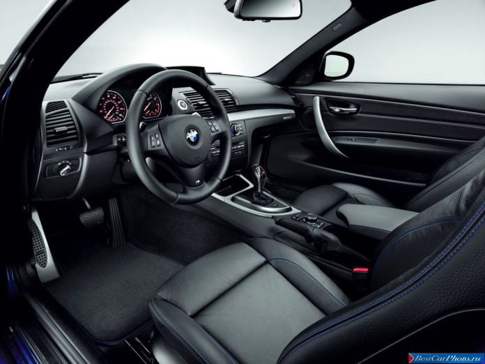 2011 BMW 1-series Coupe - фотография 76 из 77 2011 BMW 1-series Coupe - фотография 76 из 77