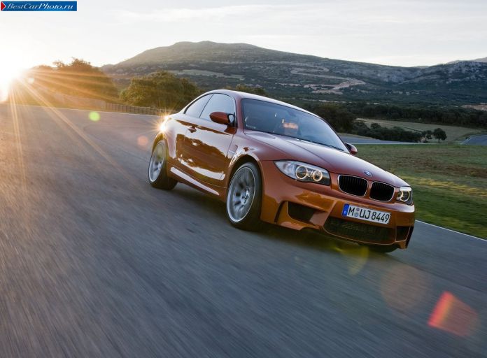 2011 BMW 1-series M Coupe - фотография 10 из 81