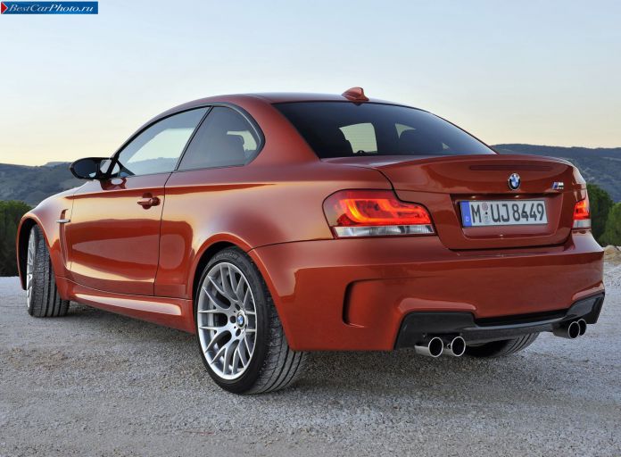 2011 BMW 1-series M Coupe - фотография 26 из 81