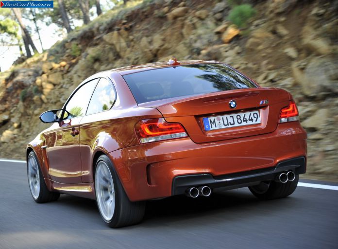 2011 BMW 1-series M Coupe - фотография 27 из 81