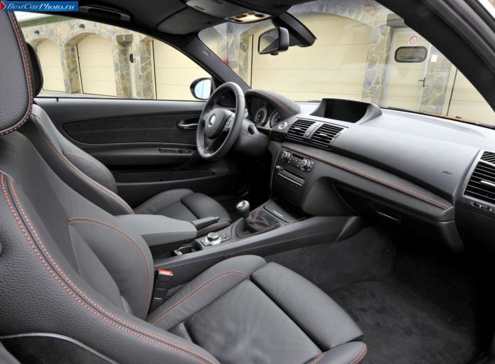 2011 BMW 1-series M Coupe - фотография 55 из 81 2011 BMW 1-series M Coupe - фотография 55 из 81