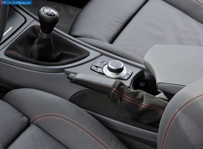 2011 BMW 1-series M Coupe - фотография 61 из 81