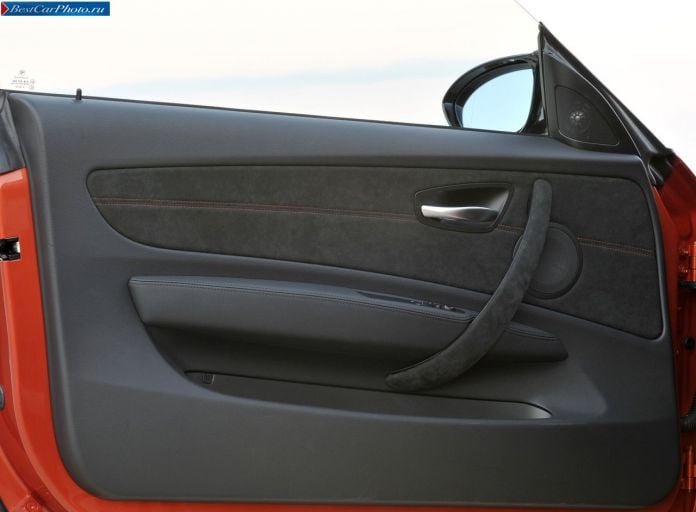 2011 BMW 1-series M Coupe - фотография 63 из 81 2011 BMW 1-series M Coupe - фотография 63 из 81