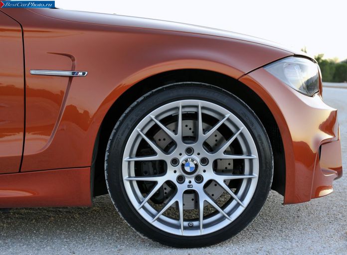 2011 BMW 1-series M Coupe - фотография 75 из 81 2011 BMW 1-series M Coupe - фотография 75 из 81