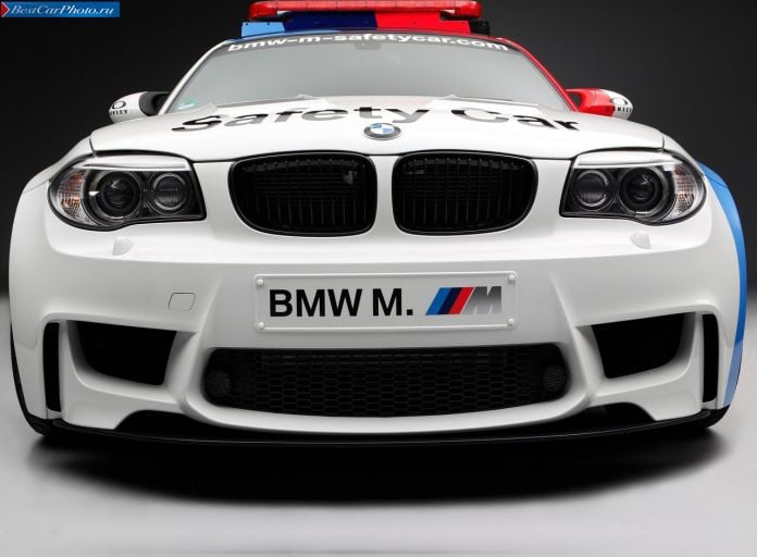 2011 BMW 1-series M Coupe Motogp Safety Car - фотография 6 из 40