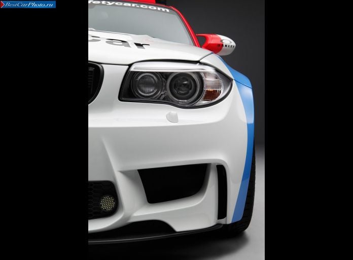 2011 BMW 1-series M Coupe Motogp Safety Car - фотография 35 из 40 2011 BMW 1-series M Coupe Motogp Safety Car - фотография 35 из 40