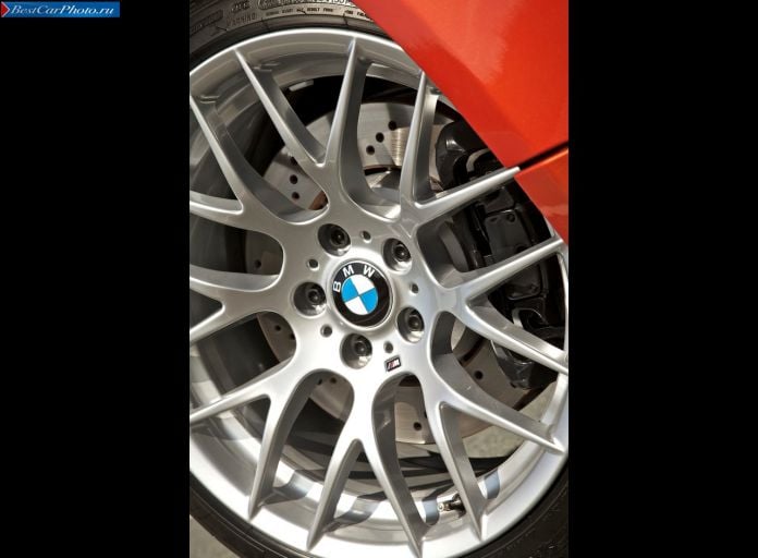 2011 BMW 1-series M Coupe UK version - фотография 111 из 111 2011 BMW 1-series M Coupe UK version - фотография 111 из 111