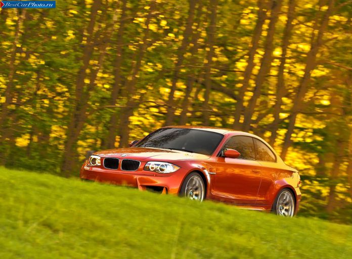 2011 BMW 1-series M Coupe US version - фотография 27 из 83