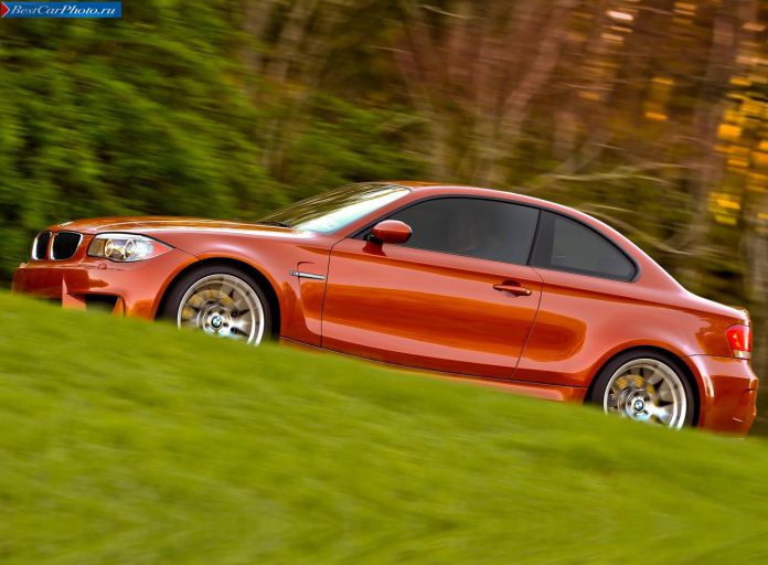 2011 BMW 1-series M Coupe US version - фотография 42 из 83