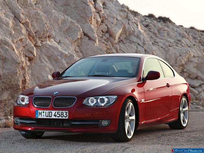 2011 BMW 3-series Coupe - фотография 1 из 75