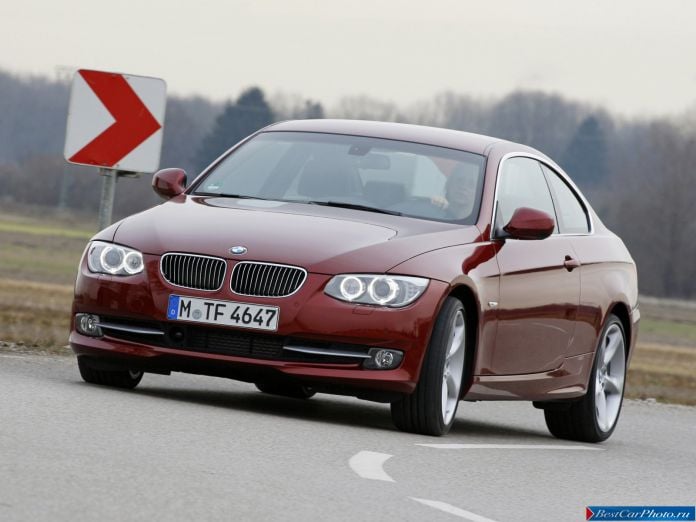 2011 BMW 3-series Coupe - фотография 7 из 75