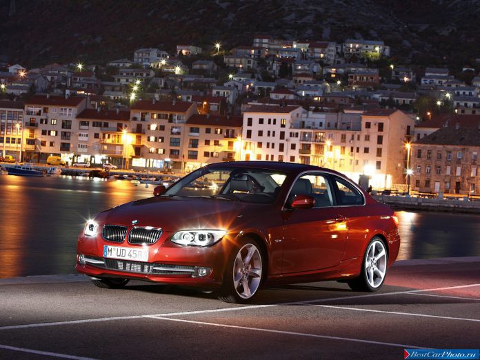 2011 BMW 3-series Coupe - фотография 17 из 75