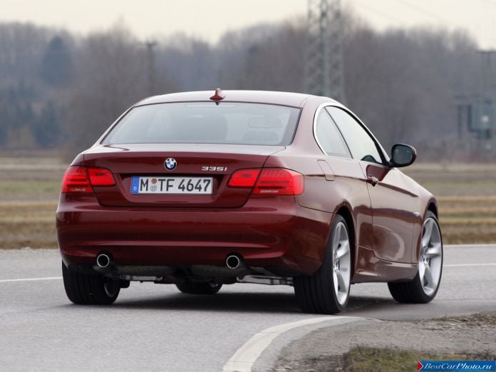 2011 BMW 3-series Coupe - фотография 26 из 75 2011 BMW 3-series Coupe - фотография 26 из 75