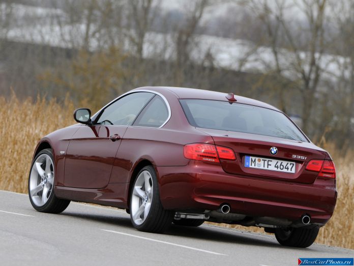 2011 BMW 3-series Coupe - фотография 27 из 75