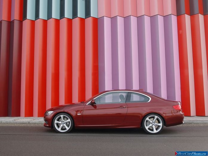 2011 BMW 3-series Coupe - фотография 29 из 75 2011 BMW 3-series Coupe - фотография 29 из 75