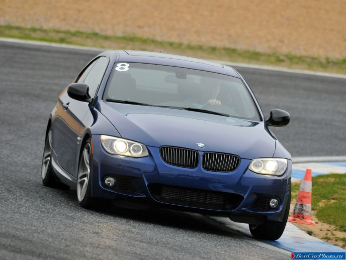 2011 BMW 3-series Coupe - фотография 41 из 75